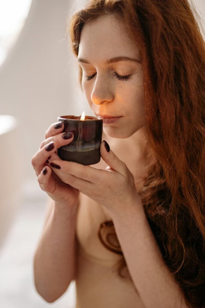 Feminine rituals to overcome limiting beliefs.